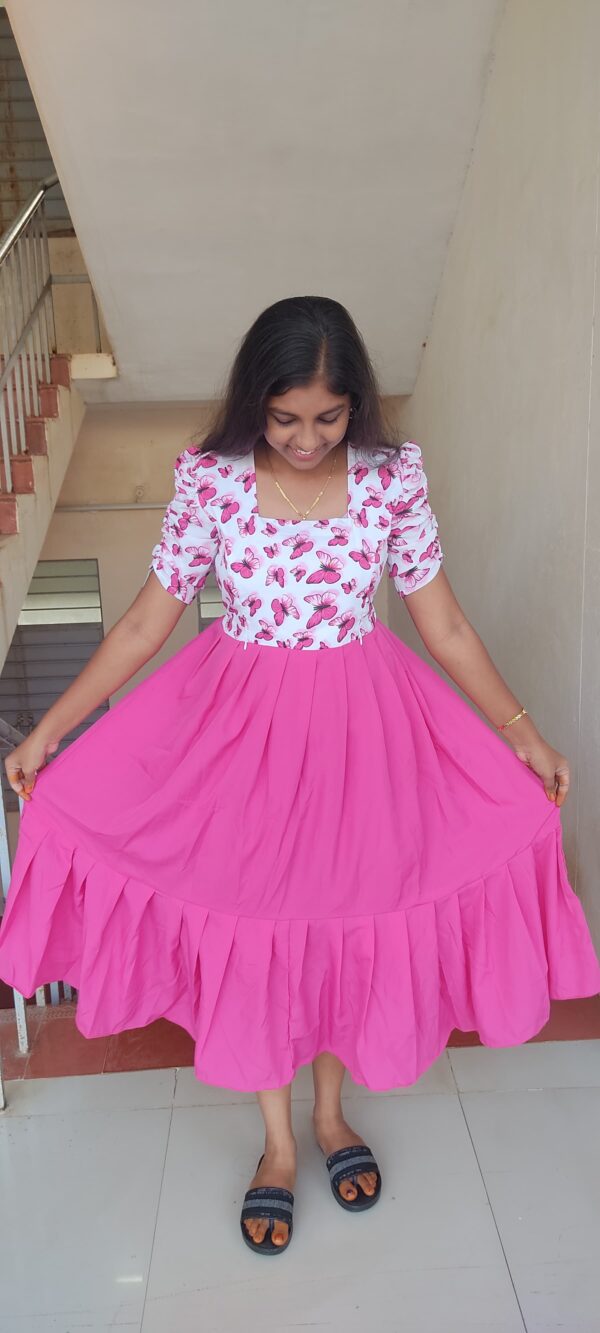 Feeding Gowns/Maternity Wears - Image 7