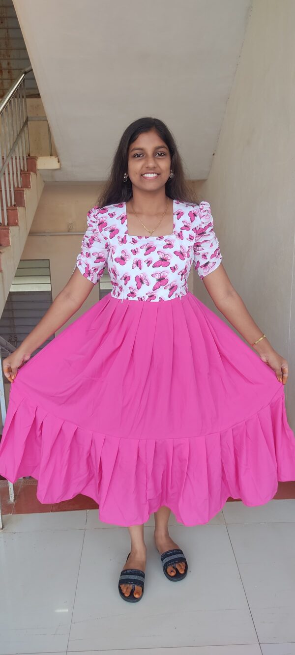 Feeding Gowns/Maternity Wears - Image 4