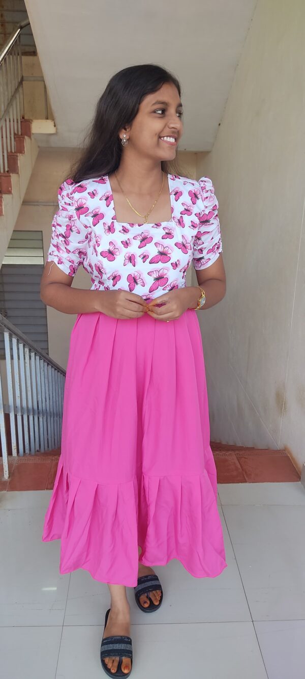 Feeding Gowns/Maternity Wears - Image 3