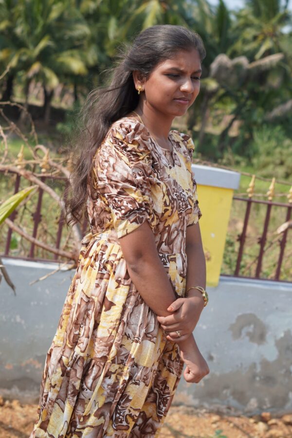 Delta Cursh 3 tier feeding kuruthi - Image 4