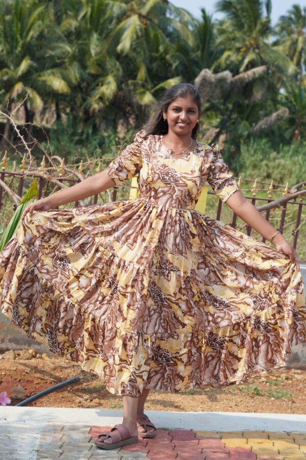 Delta Cursh 3 tier feeding kuruthi