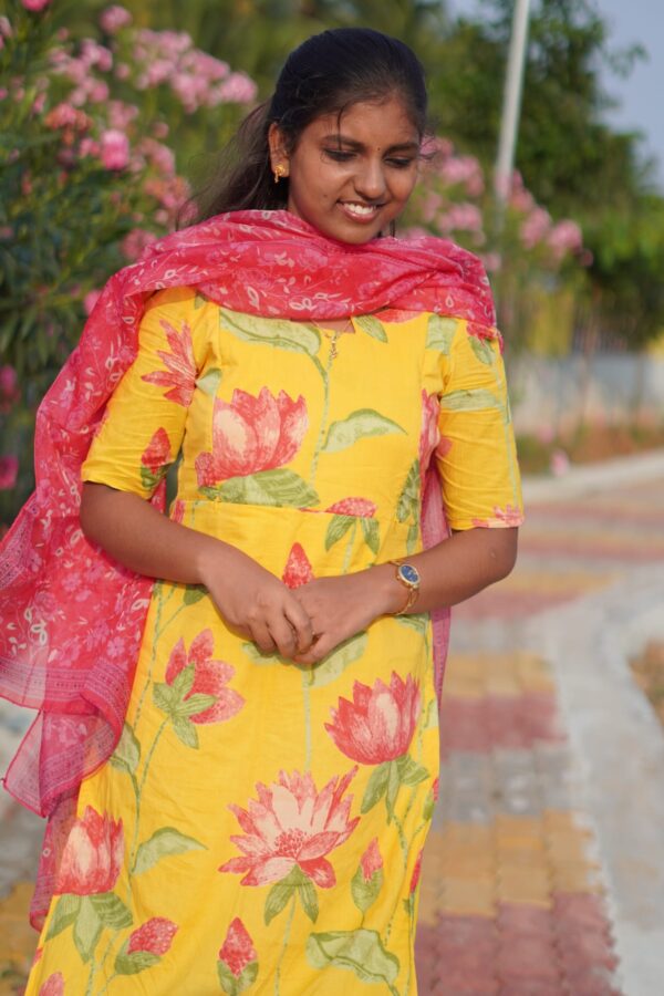 Yellow with Pink 3 Piece Set - Image 4