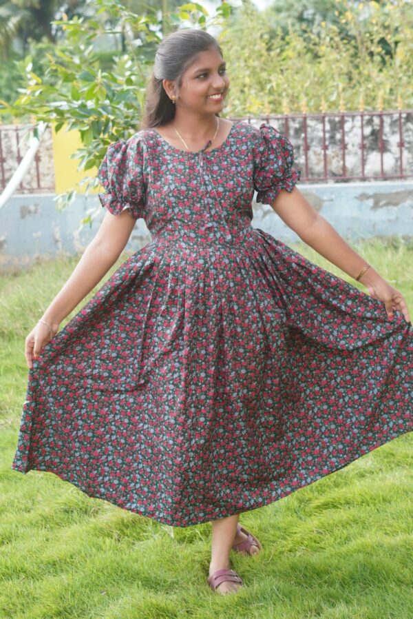 flower printed feeding kuruthi