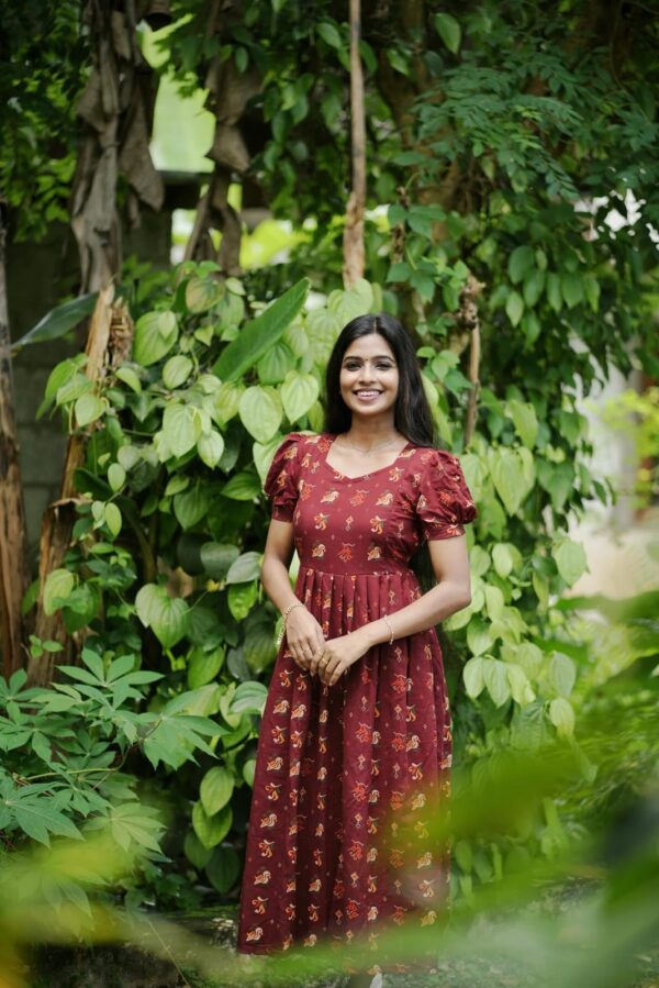 marron color pure cotton feeding kuruthi - Image 4