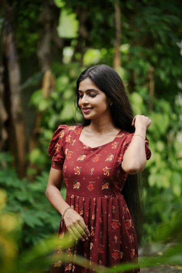 marron color pure cotton feeding kuruthi - Image 3