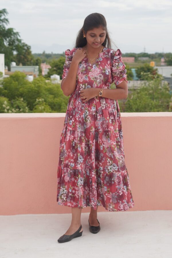 3 Tier light onion pink color Gathering Big Umbrella feeding kurthi - Image 4