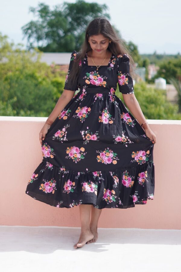 flair 2 tier black color Feeding gown