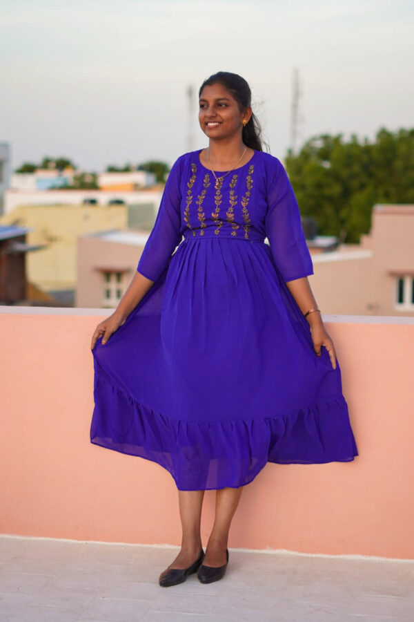 blue colour Georgette Hand work feeding kuruthi