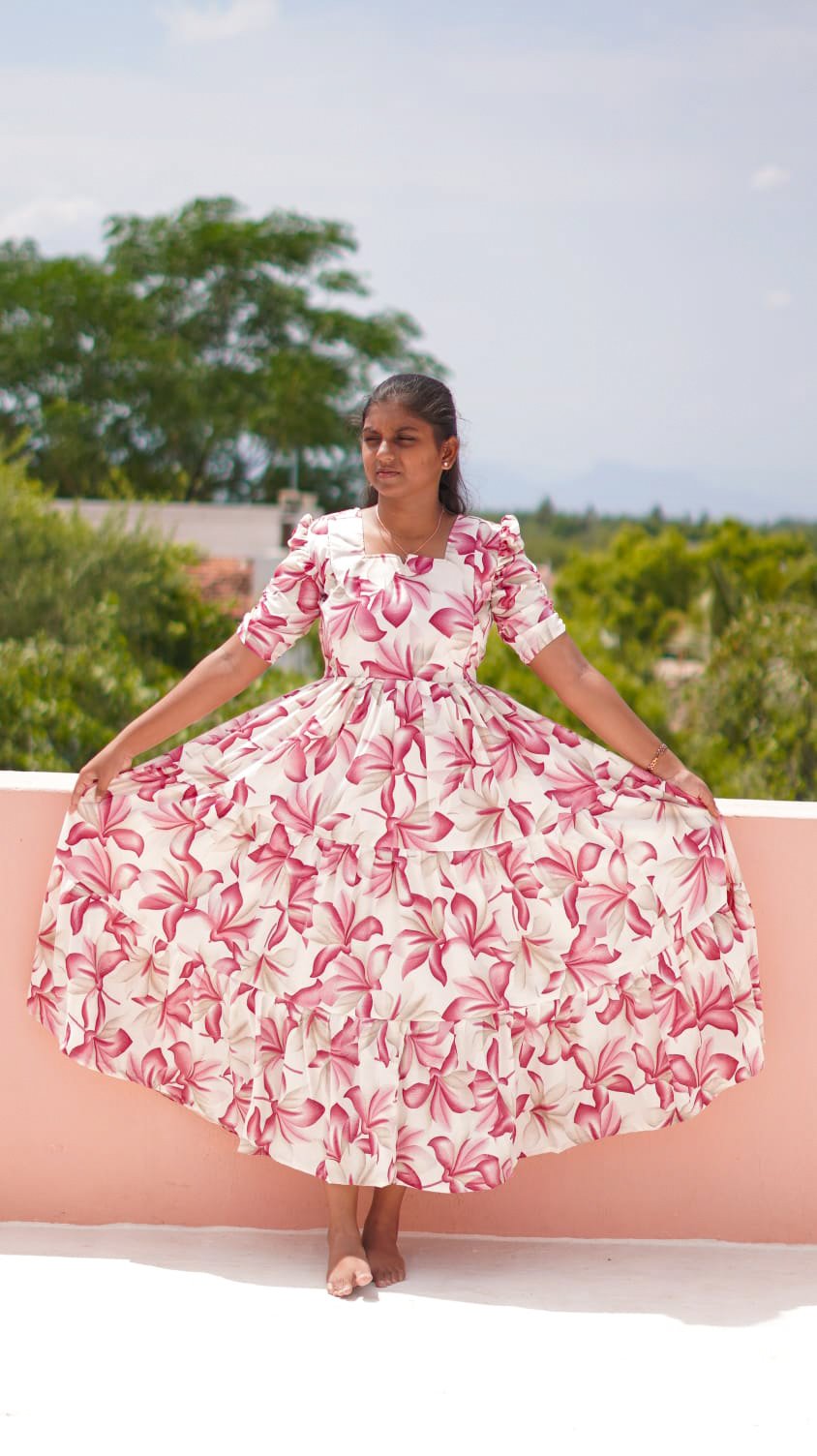 Red and white color 3 tier feeding kuruthi Copy