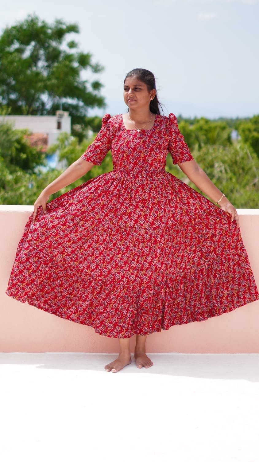 Red color multicolor 3 tier feeding kuruthi