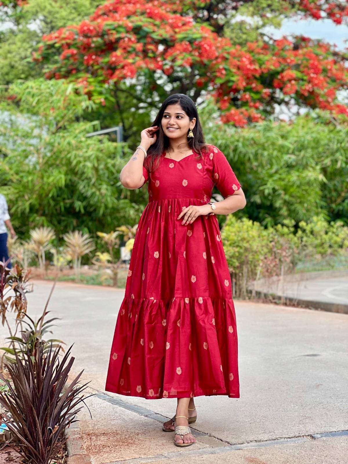 Red color Raw Silk feeding kuruthi - Image 6