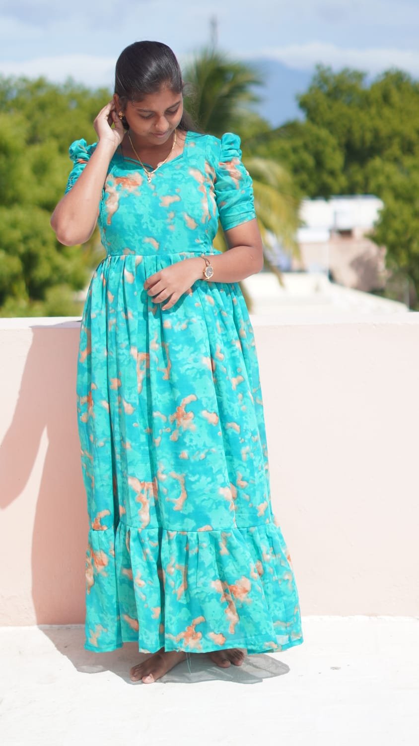 Green color 2-Tier Georgette feeding kuruthi - Image 3