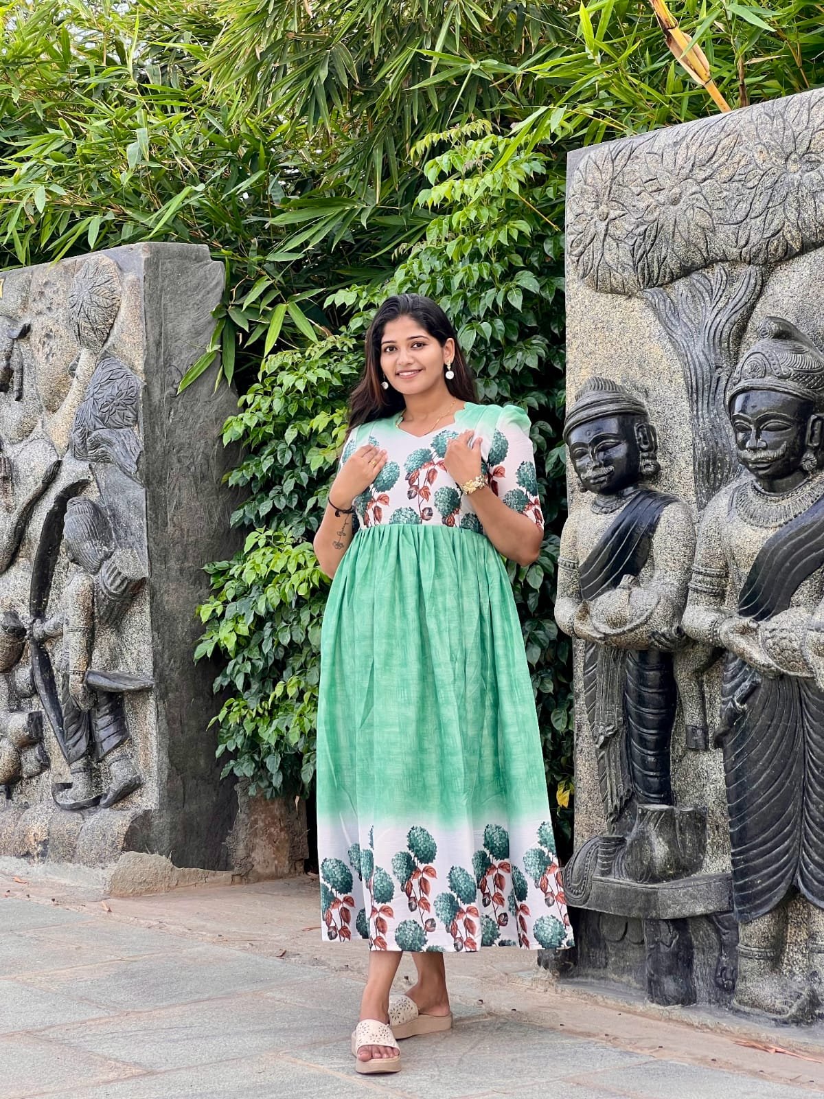Mint Green with a soft white floral border feeding kuruthi - Image 2