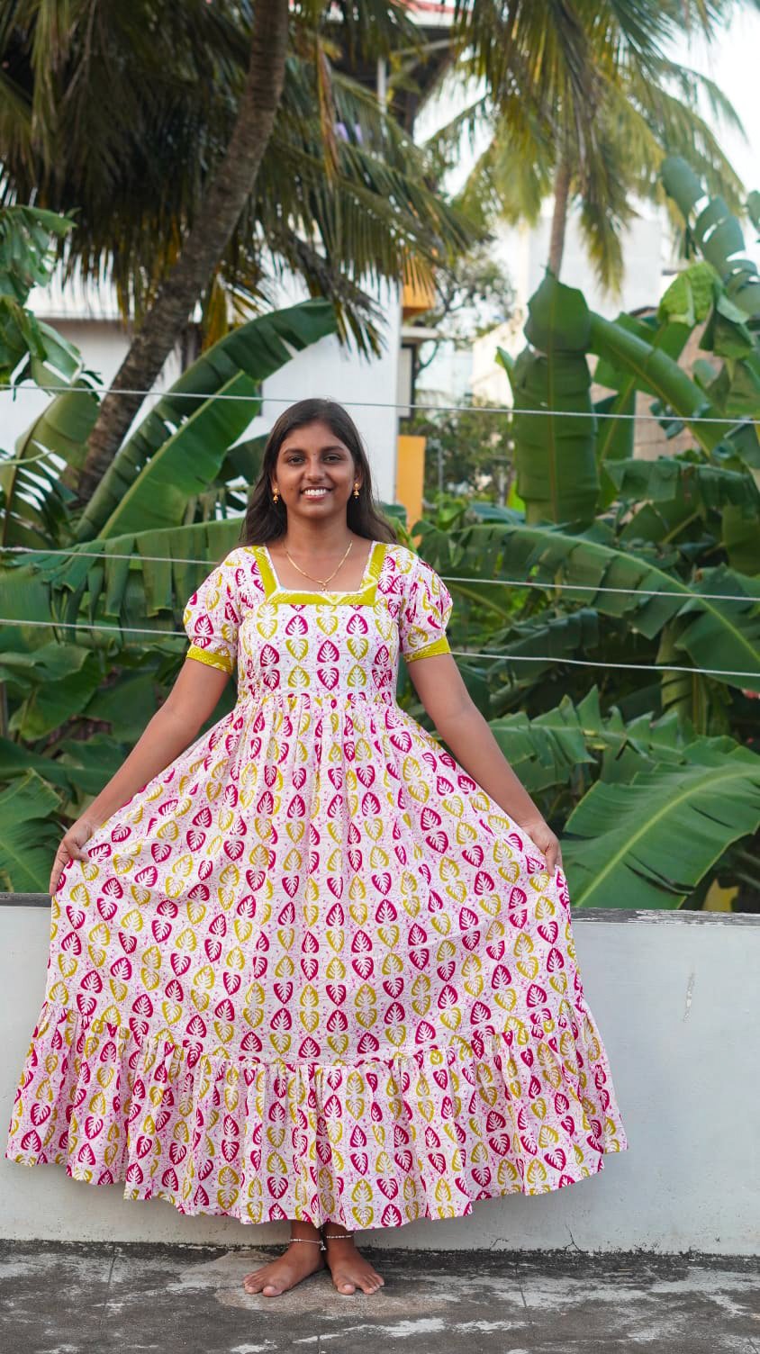 white color color 2-Tier pure cotton feeding kuruthi
