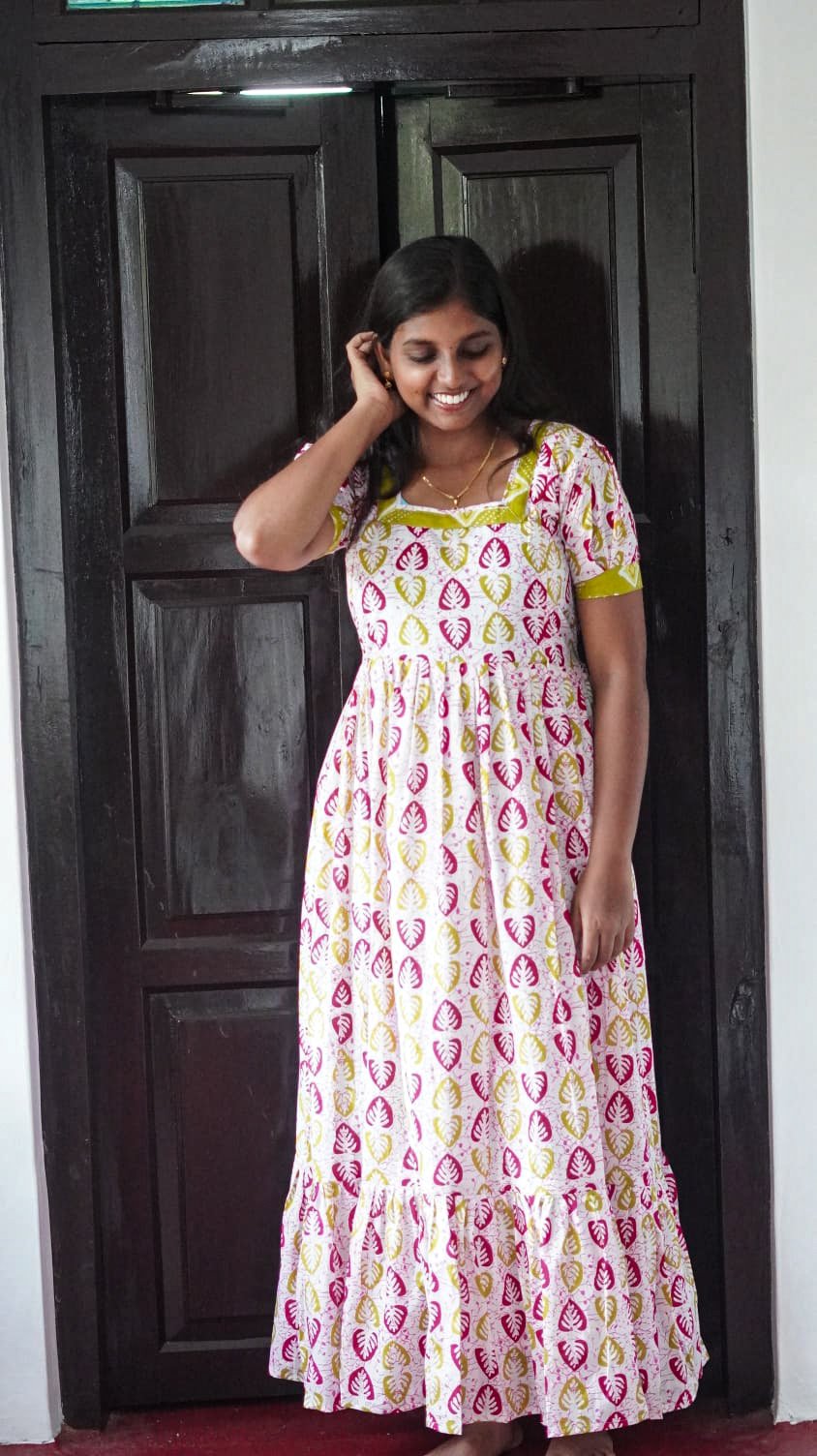 white color color 2-Tier pure cotton feeding kuruthi - Image 2