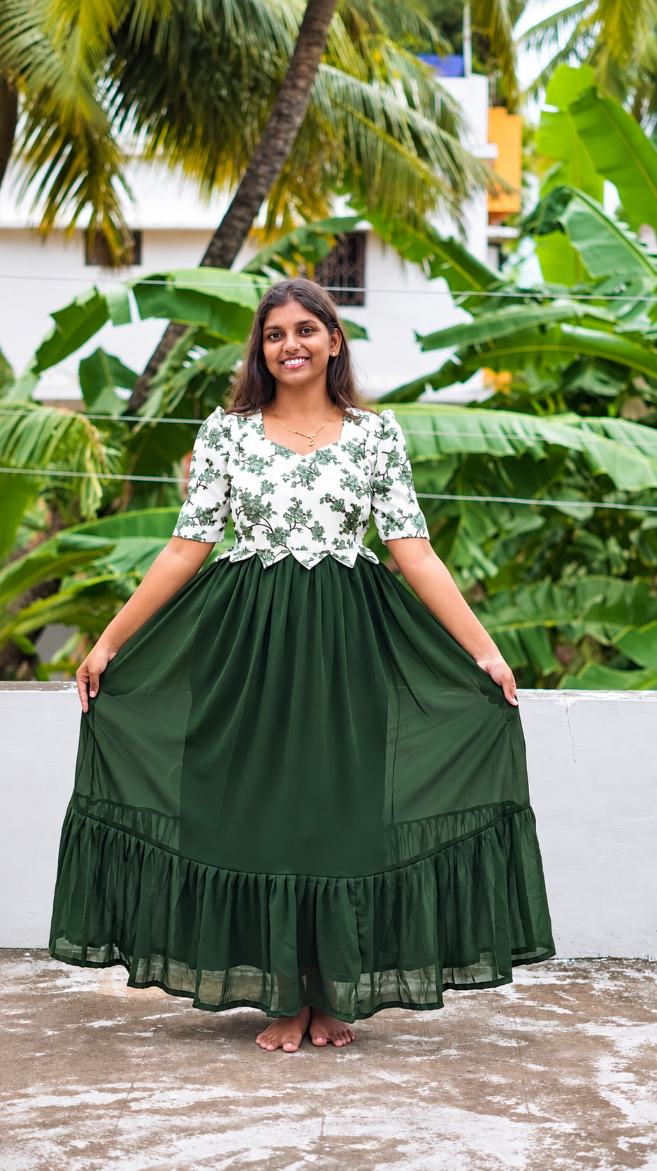 Green and white color flowers feeding kuruthi