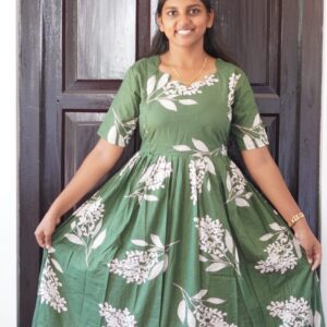 Olive Green and white color  pure cotton feeding kuruthi